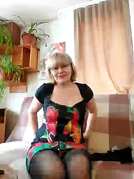 Snapshot of IrmaRose chatting on March 10, 2025, 8:17 am IrmaRose online show from March 10, 2025, 8:17 am