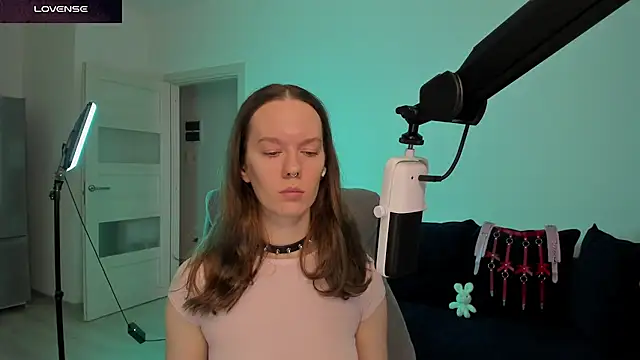 DivineBite online show from February 22, 2026, 1:35 pm