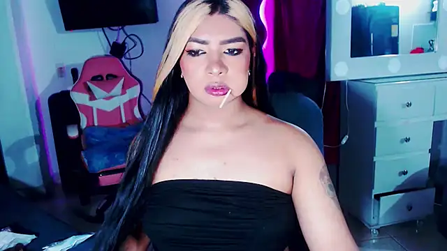 Snapshot of violet_bigcock774 chatting on November 13, 2025, 6:39 am violet bigcock774 online show from November 13, 2025, 6:39 am