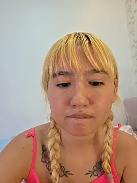 Pinkie Princes online show from December 19, 2025, 8:44 pm