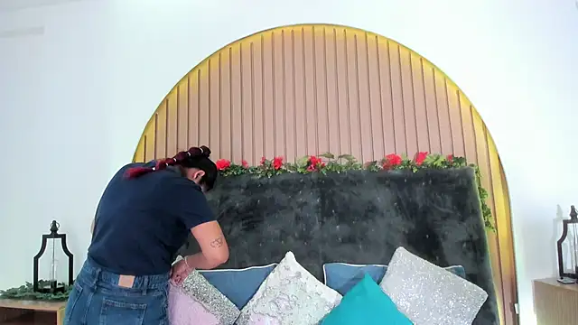 Karlagonzales  online show from March 5, 2026, 6:59 pm