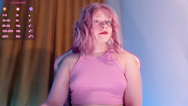 Snapshot of SueNiceeeee chatting on February 11, 2026, 11:04 pm SueNiceeeee online show from February 11, 2026, 11:04 pm