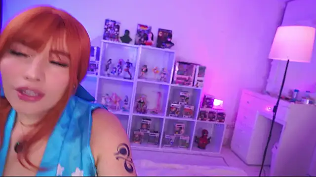 charlottejacks online show from November 22, 2025, 1:37 am