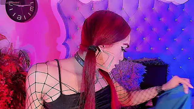 Snapshot of LeyXandrabraz chatting on May 4, 2026, 8:22 pm LeyXandrabraz online show from May 4, 2026, 8:22 pm