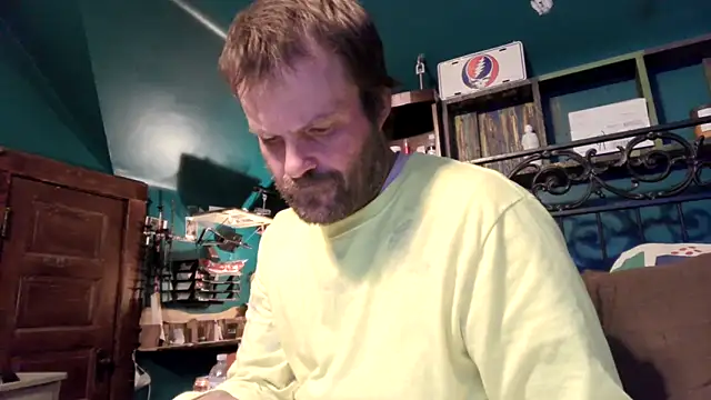 charactrzero online show from November 10, 2025, 12:59 am