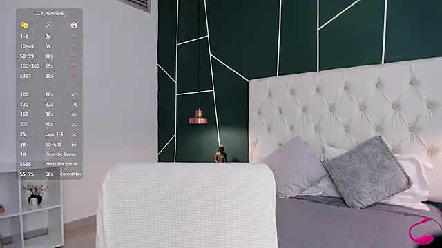 Veronicalanx1 online show from October 4, 2025, 12:28 pm