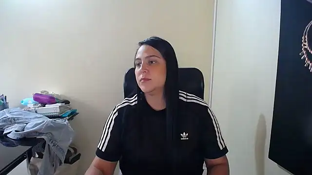 Snapshot of kendall_52 chatting on February 20, 2025, 1:51 pm kendall 52 online show from February 20, 2025, 1:51 pm