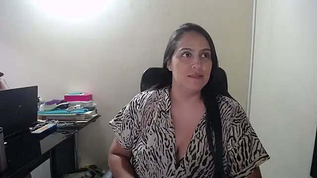 Snapshot of kendall_52 chatting on September 16, 2025, 8:21 pm kendall 52 online show from September 16, 2025, 8:21 pm