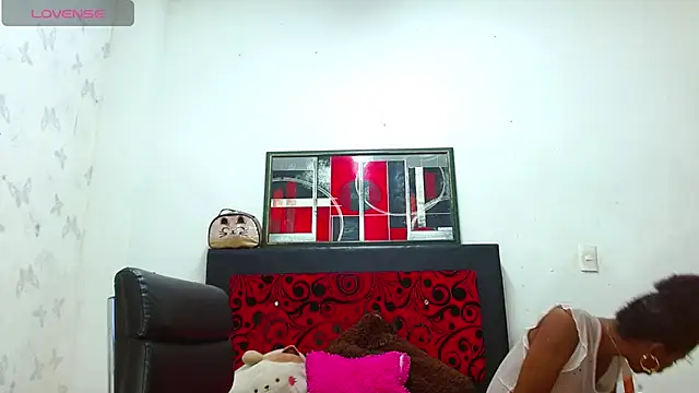 Snapshot of LexiStone_ chatting on February 12, 2025, 9:01 pm LexiStone online show from February 12, 2025, 9:01 pm