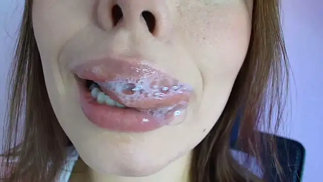 lisbet21x online show from December 19, 2025, 7:38 pm