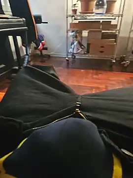 Dolceporco19 online show from November 20, 2025, 2:29 pm