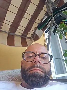 Dolceporco19 online show from July 3, 2026, 4:57 pm