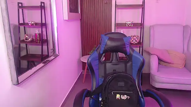 Snapshot of Kenya--Buhle chatting on November 22, 2025, 6:07 pm Kenya--Buhle online show from November 22, 2025, 6:07 pm