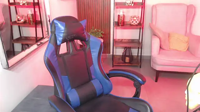 Snapshot of Kenya--Buhle chatting on November 20, 2025, 6:19 pm Kenya--Buhle online show from November 20, 2025, 6:19 pm