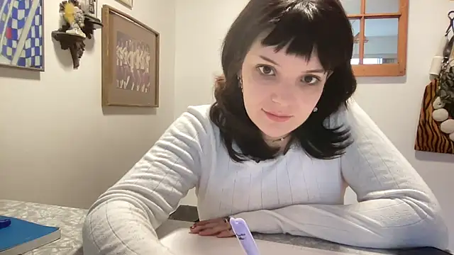Snapshot of SweetMaisie chatting on October 21, 2025, 6:40 pm SweetMaisie online show from October 21, 2025, 6:40 pm