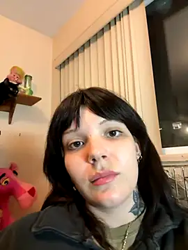 Snapshot of SweetMaisie chatting on October 1, 2025, 7:13 am SweetMaisie online show from October 1, 2025, 7:13 am