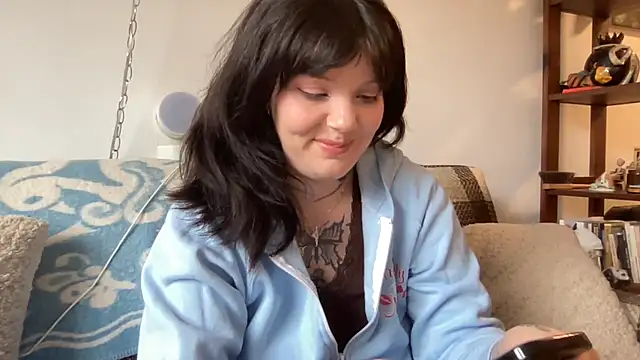 SweetMaisie online show from February 16, 2026, 10:51 pm