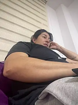 andreaisis2 online show from December 15, 2024, 8:25 pm