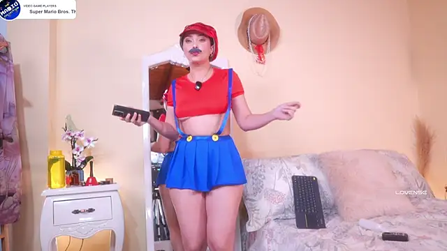 annie22love online show from October 17, 2025, 10:11 pm