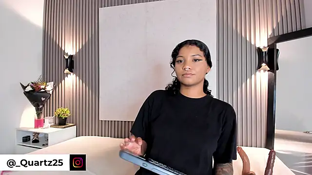 Snapshot of Zafiiraa chatting on October 18, 2025, 12:29 pm Zafiiraa online show from October 18, 2025, 12:29 pm