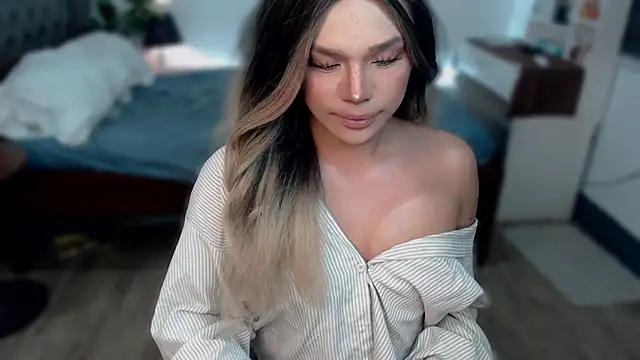 liaa lurrecams online show from November 14, 2025, 3:26 pm