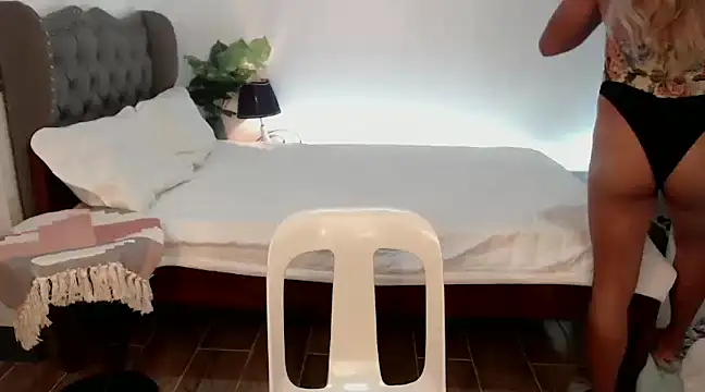 liaa lurrecams online show from January 9, 2025, 10:09 am