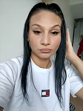 Snapshot of Ella_sweety chatting on September 18, 2025, 6:16 am Ella sweety online show from September 18, 2025, 6:16 am