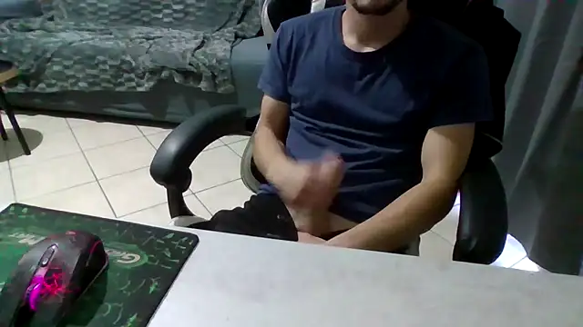 simoninside25 online show from October 11, 2025, 2:18 pm