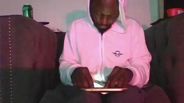 Snapshot of Daddy_hook chatting on November 28, 2025, 3:34 pm Daddy hook online show from November 28, 2025, 3:34 pm