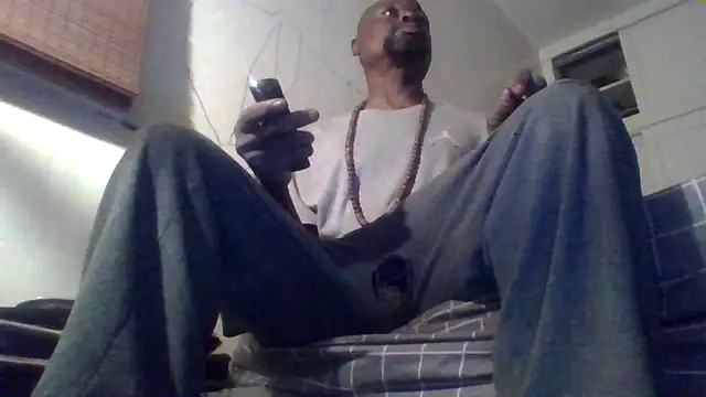 Snapshot of Daddy_hook chatting on December 16, 2025, 4:39 am Daddy hook online show from December 16, 2025, 4:39 am