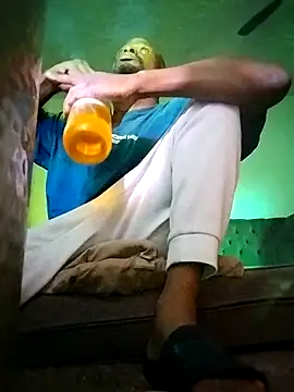 Snapshot of Daddy_hook chatting on November 8, 2025, 12:25 am Daddy hook online show from November 8, 2025, 12:25 am