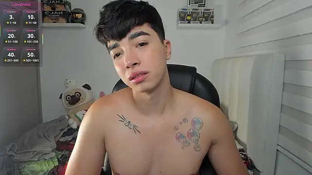 santy7v7 online show from April 19, 2026, 1:34 pm