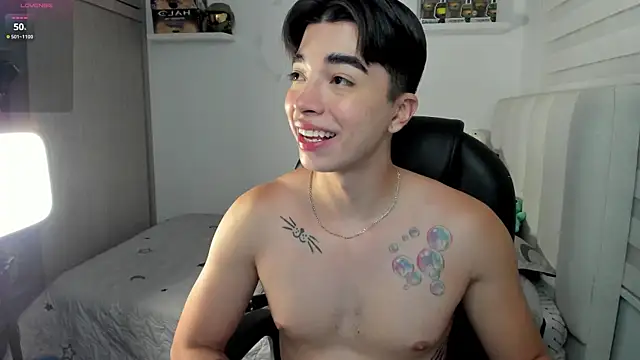 santy7v7 online show from November 26, 2025, 1:22 pm