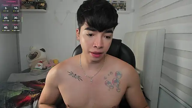 santy7v7 online show from March 17, 2026, 1:25 pm