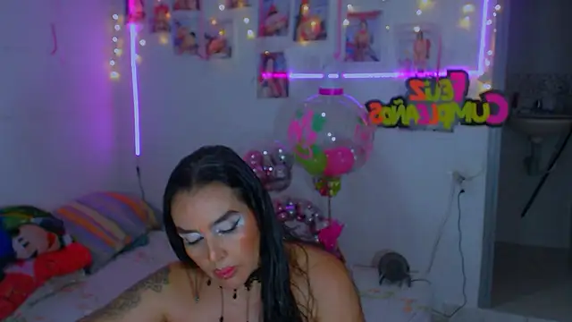 sweet vanessa 22 online show from December 7, 2024, 3:53 am