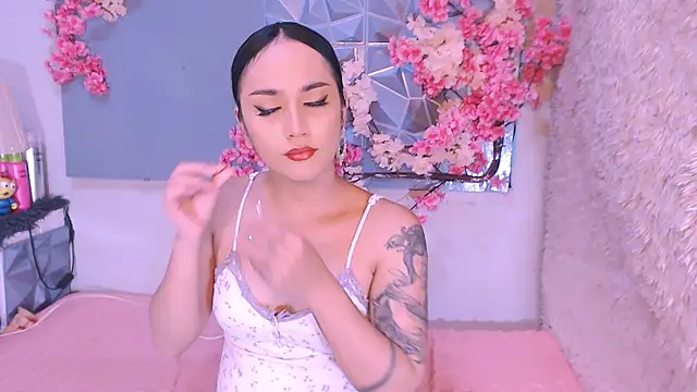 Oriental Tiara online show from January 16, 2026, 1:15 pm