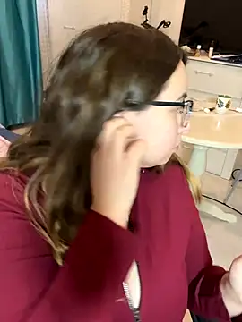 DienkaGreen online show from November 19, 2025, 12:05 pm