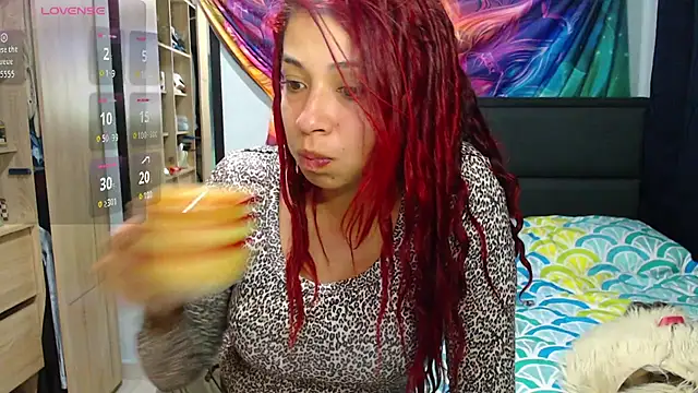 Snapshot of Alexxx_andr4 chatting on October 23, 2025, 11:25 pm Alexxx andr4 online show from October 23, 2025, 11:25 pm