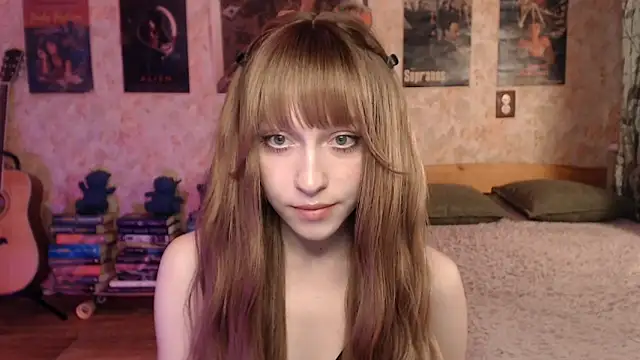 Friendly Ellie online show from May 9, 2026, 12:25 am