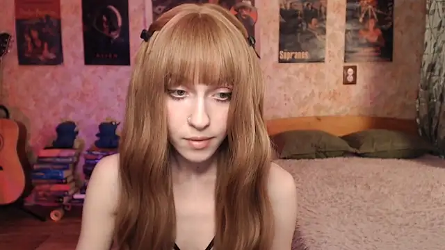 Friendly Ellie online show from December 4, 2025, 1:21 pm