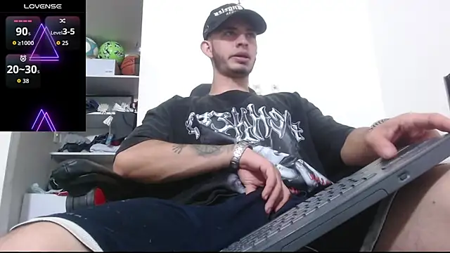 Snapshot of freestyle_blake1 chatting on September 30, 2025, 5:19 pm freestyle blake1 online show from September 30, 2025, 5:19 pm