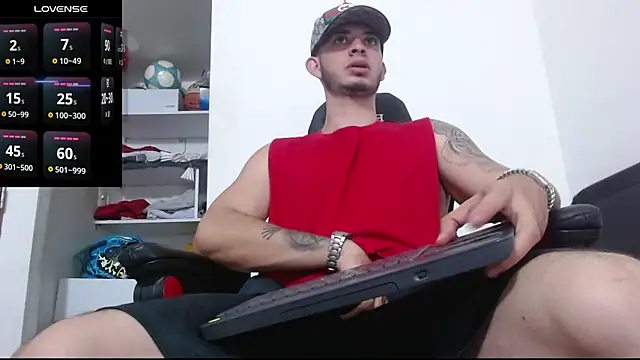 Snapshot of freestyle_blake1 chatting on November 7, 2025, 1:15 pm freestyle blake1 online show from November 7, 2025, 1:15 pm