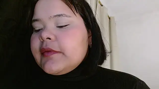 Snapshot of sexychubby___ chatting on February 15, 2025, 11:14 pm sexychubby    online show from February 15, 2025, 11:14 pm