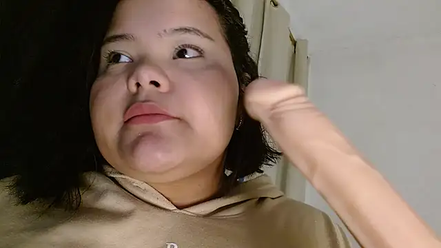 Snapshot of sexychubby___ chatting on February 9, 2025, 9:49 pm sexychubby    online show from February 9, 2025, 9:49 pm