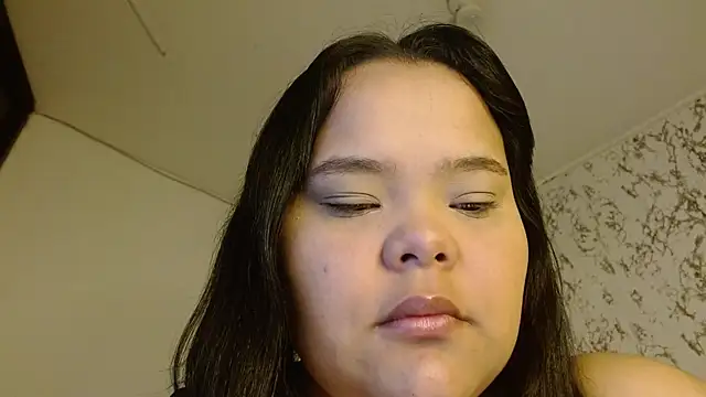 Snapshot of sexychubby___ chatting on October 15, 2025, 5:10 pm sexychubby    online show from October 15, 2025, 5:10 pm