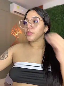 Amandanauty online show from January 16, 2025, 4:38 am