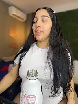 Snapshot of Amandanauty chatting on January 7, 2026, 5:12 am Amandanauty online show from January 7, 2026, 5:12 am