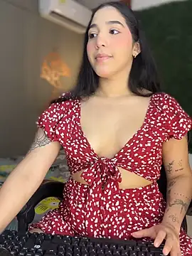 Amandanauty online show from November 25, 2025, 5:52 am