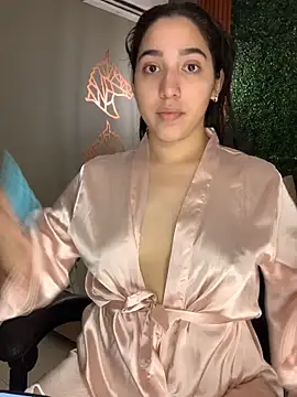 Amandanauty online show from November 11, 2025, 9:20 pm