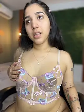 Snapshot of Amandanauty chatting on January 18, 2026, 5:55 am Amandanauty online show from January 18, 2026, 5:55 am